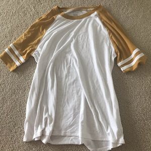 American Eagle Yellow and White Short Sleeve Tee
